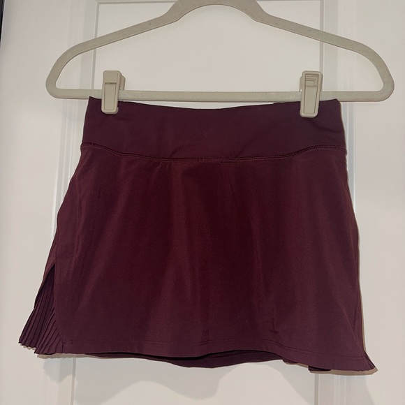 Lululemon Play Off The Pleats Skirt | Cassis - Picture 5 of 8